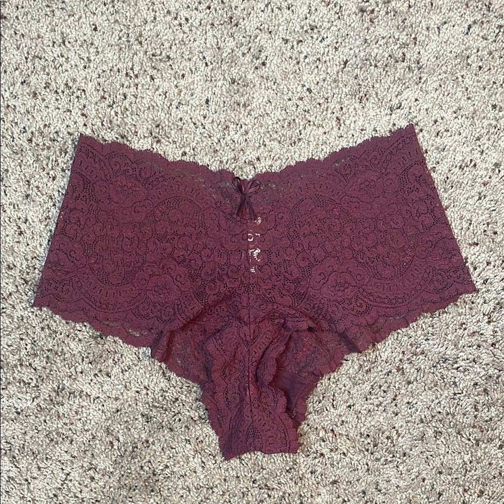 NWOT Vintage Victoria’s Secret Purple Lace Cheeky Panty Size Large - Picture 1 of 5